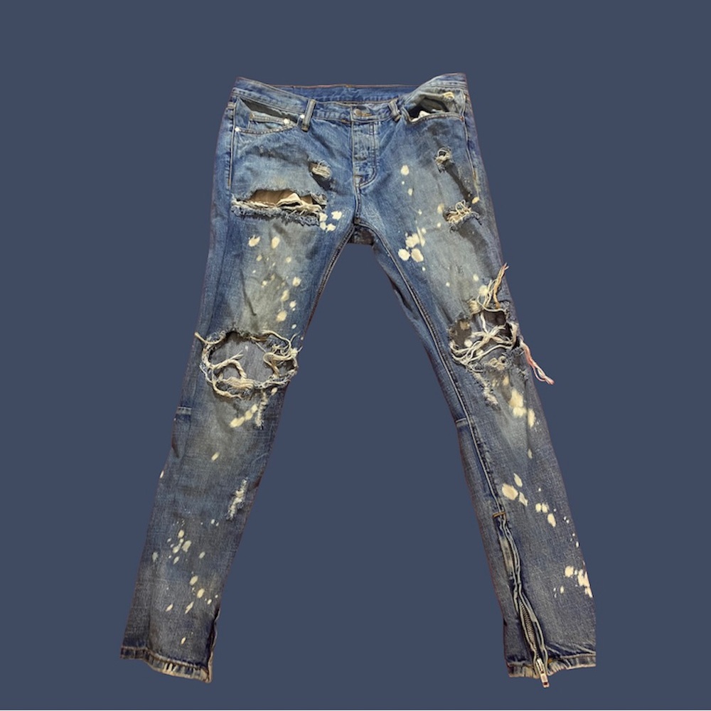 MNML M1 Distressed Denim Jeans